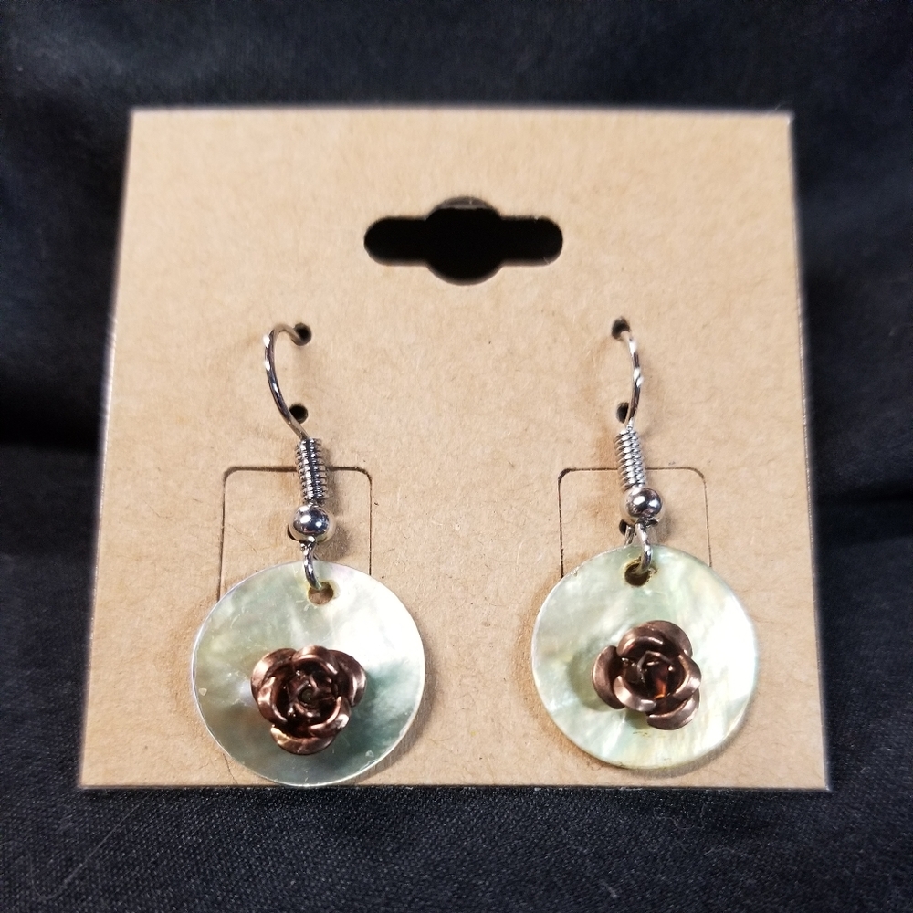 Handmade Rose and Shell Earrings - Picture 2 of 2